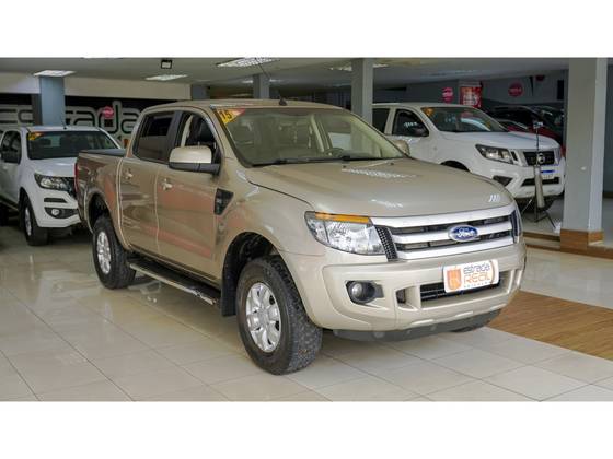 FORD RANGER 3.2 XLS 4X4 CD 20V DIESEL 4P MANUAL FORD RANGER 3.2 XLS 4X4 CD 20V DIESEL 4P MANUAL